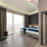Otel Melanj Airport