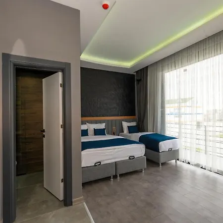 Melanj Airport Hotell 3*