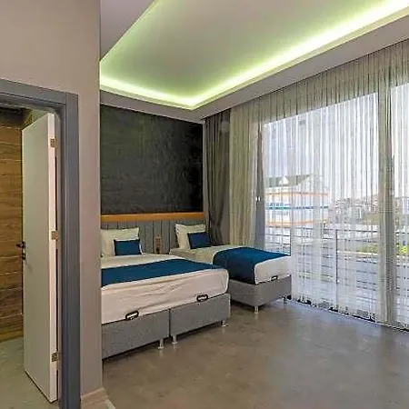 Melanj Airport Otel 3*
